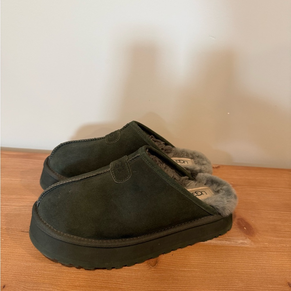 Brand new, never worn, UGG Women's Slippers in Dark Green